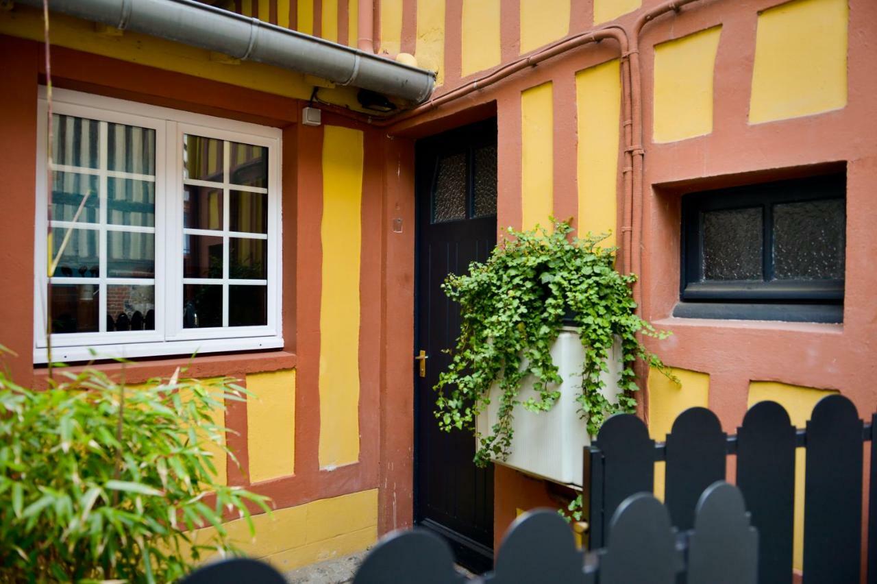 La Maison De Pierre Et Valerie Ste Catherine Онфлёр Экстерьер фото